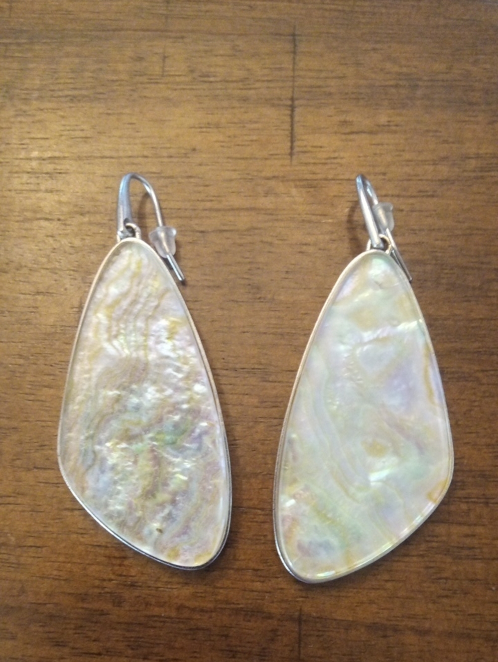 Kendra Scott Iridescent Mother-of-Pearl Drop Earrings - White & Pale Gold Tones - Picture 6 of 6